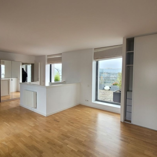  Annonces GENNEVILLIERS : Apartment | PARIS (75015) | 129 m2 | 1 600 000 € 