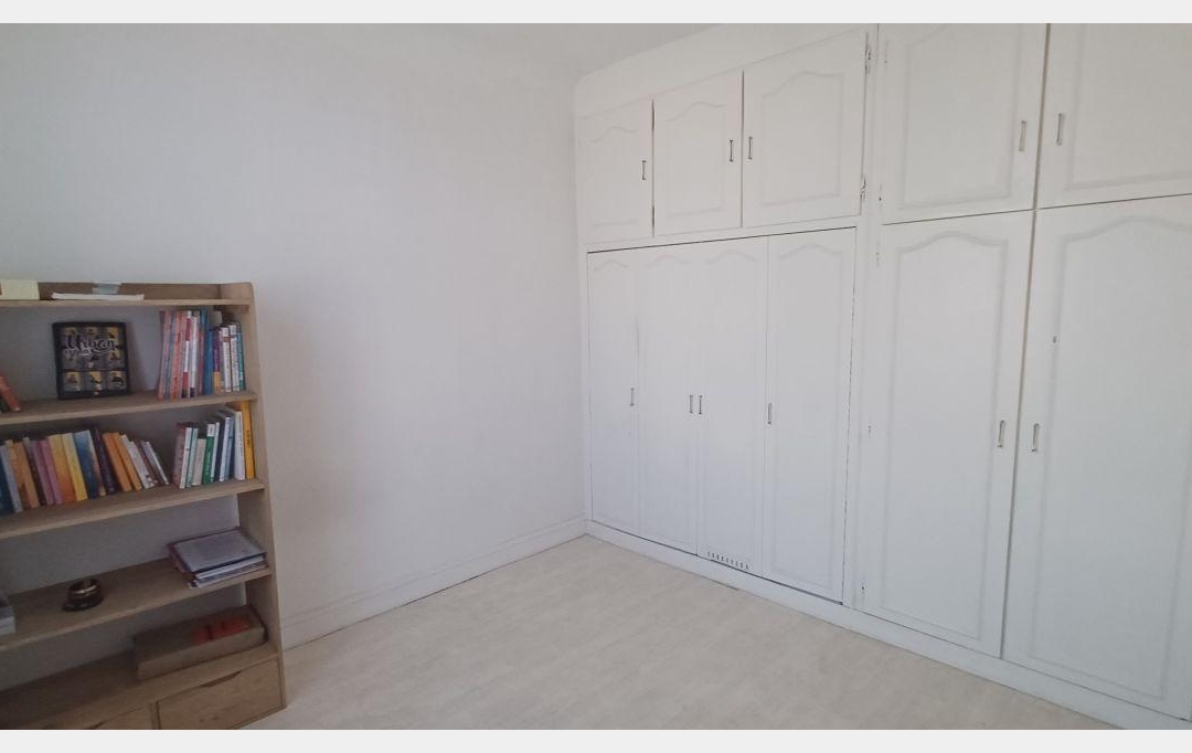 Annonces GENNEVILLIERS : Appartement | AULNAY-SOUS-BOIS (93600) | 38 m2 | 166 420 € 