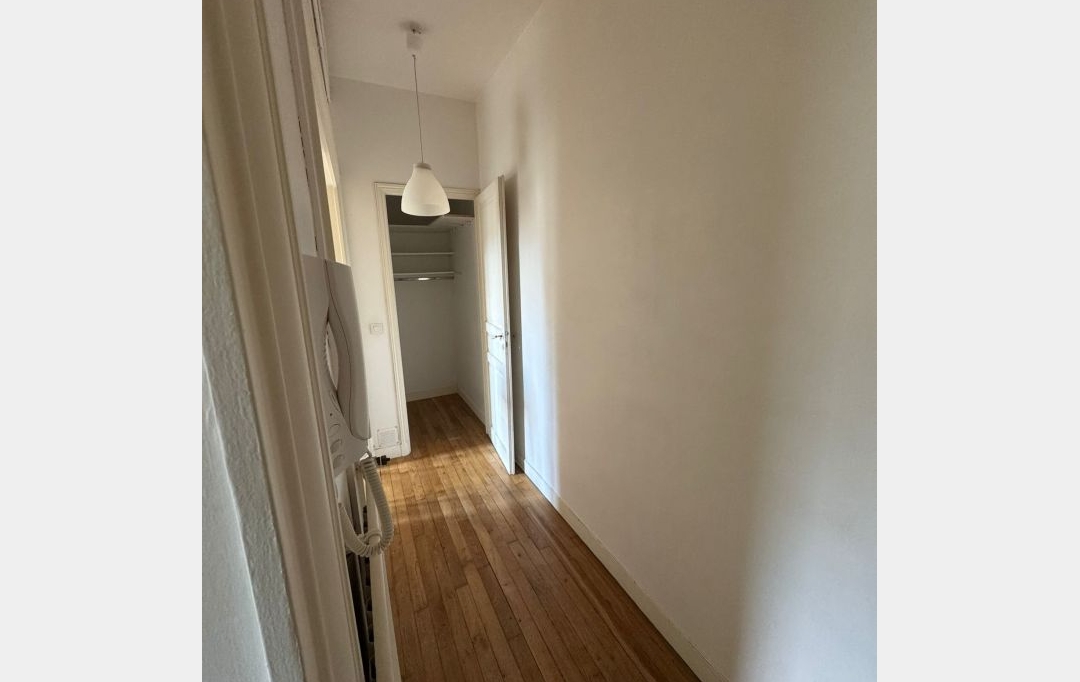 Annonces GENNEVILLIERS : Appartement | CHARENTON-LE-PONT (94220) | 41 m2 | 1 335 € 