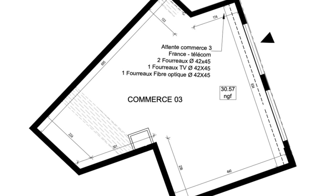 Annonces GENNEVILLIERS : Local / Bureau | PUTEAUX (92800) | 40 m2 | 2 717 € 