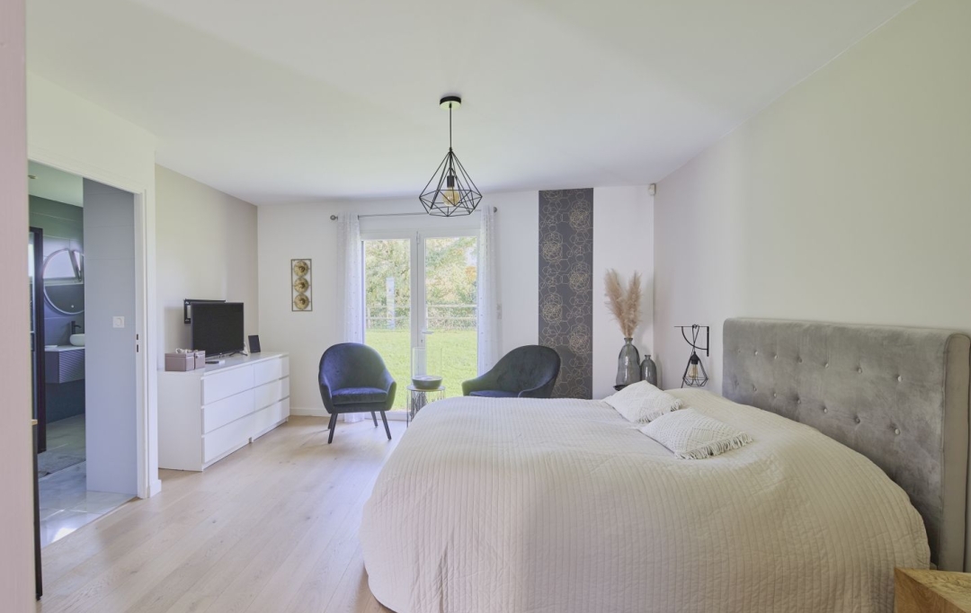 Annonces GENNEVILLIERS : Domaines / Propriétés | NANTES (44000) | 460 m2 | 1 245 000 € 